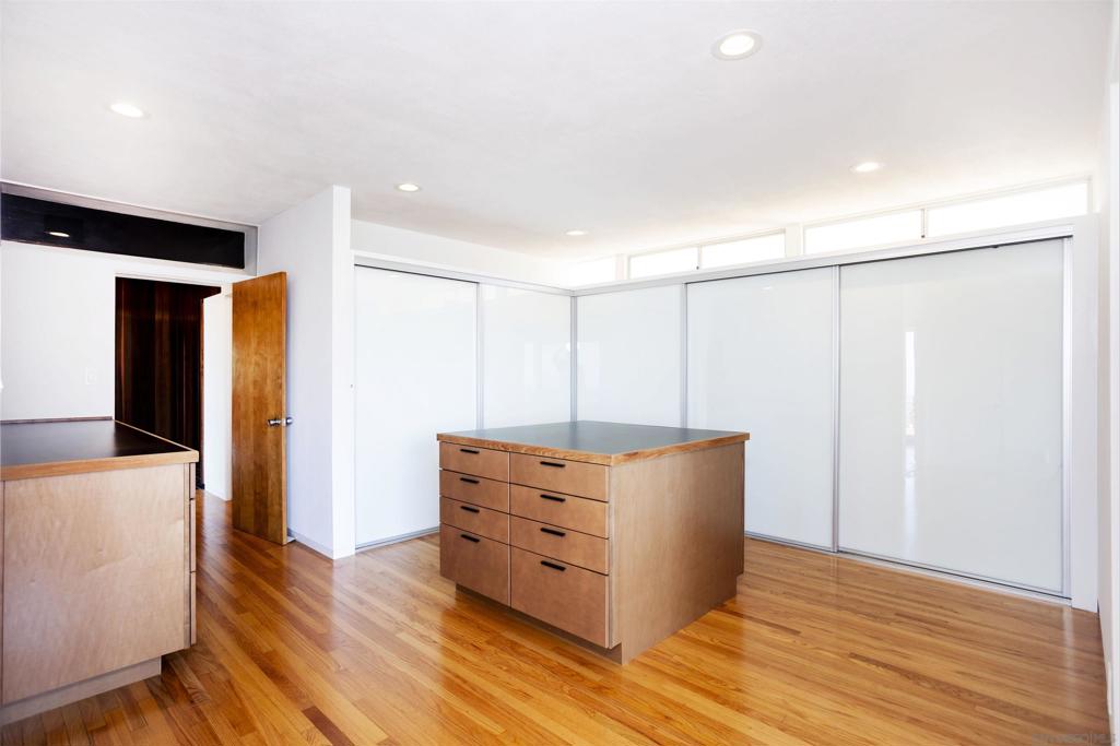 MLS #250043827SD image #5