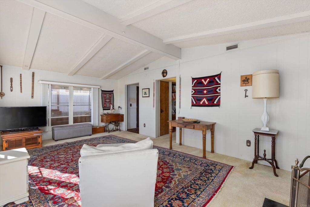 350 El Camino Real - photo 9