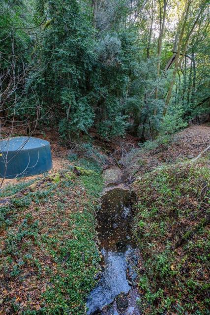 20600 Aldercroft, Los Gatos CA: https://media.crmls.org/mediaz/72e50a92-e34e-42ed-876f-f64a20edb57a.jpg