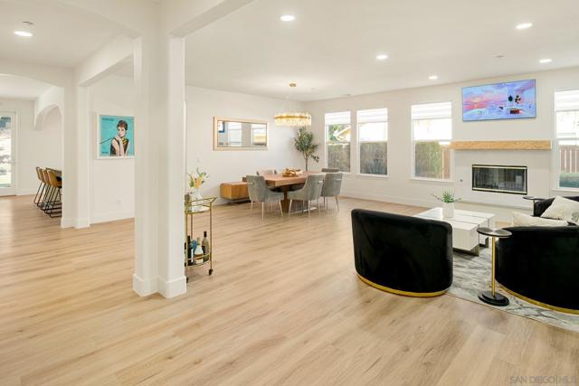 10528 Pinion Trl, Escondido CA: https://media.crmls.org/mediaz/72e5455a-3672-4133-8cc2-067d19bba37e.jpg