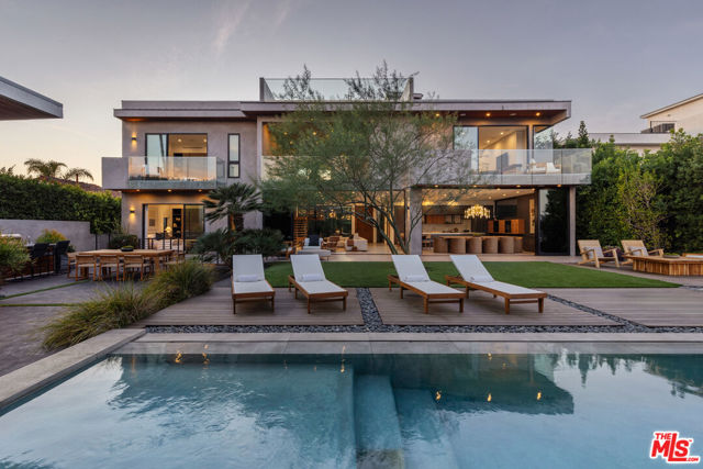 1632 Stradella Road, Los Angeles CA: https://media.crmls.org/mediaz/72e6258c-4309-444f-a1ff-cfe7606be981.jpg