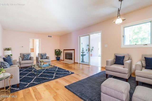2085 Rayshire Street, Thousand Oaks CA: https://media.crmls.org/mediaz/72e669b4-e21c-47f7-9550-8c71d1b42bd7.jpg