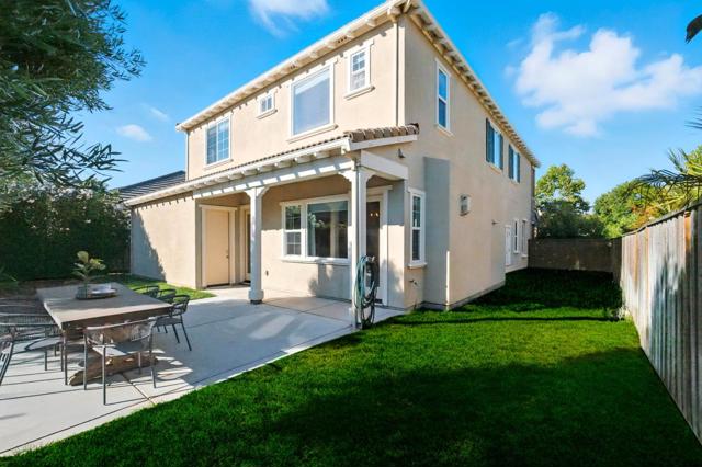 691 San Gabriel Avenue, Morgan Hill CA: https://media.crmls.org/mediaz/72e92646-12bd-46b8-8a65-27c889a1d1d5.jpg