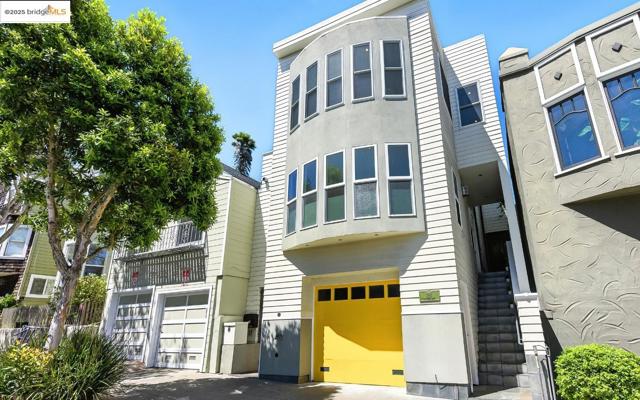 280 Monterey Blvd., San Francisco CA: https://media.crmls.org/mediaz/72ebfb42-640f-4482-99e8-0eaf13f799e4.jpg