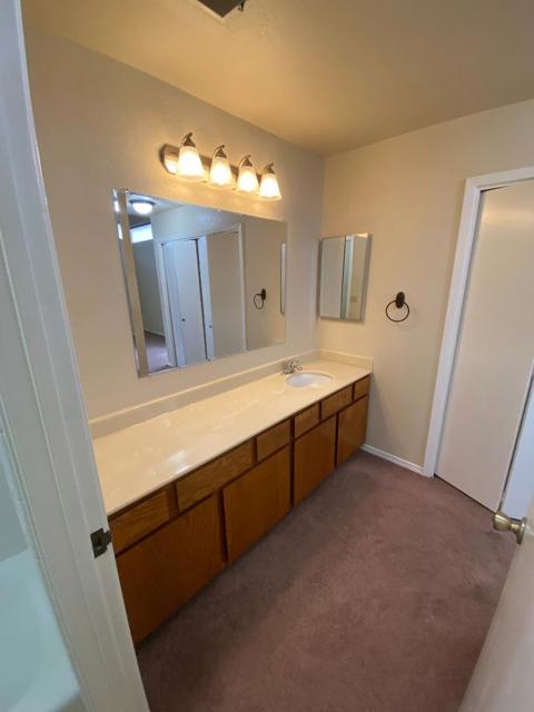 1051 Padre Drive, Salinas CA: https://media.crmls.org/mediaz/72ec3fe5-2f79-4690-88f4-f50e4878b1b9.jpg