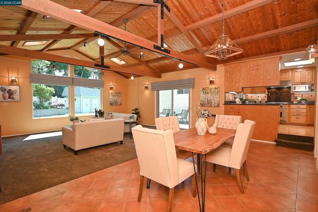 Image 32 of 60 For 2810 Wright Ave