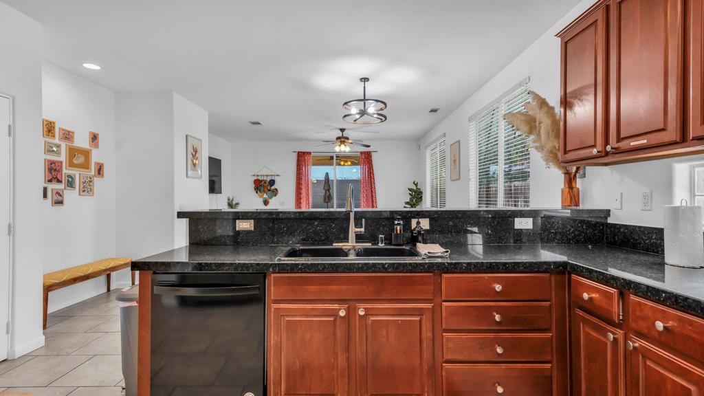 MLS #219149342DA image #3