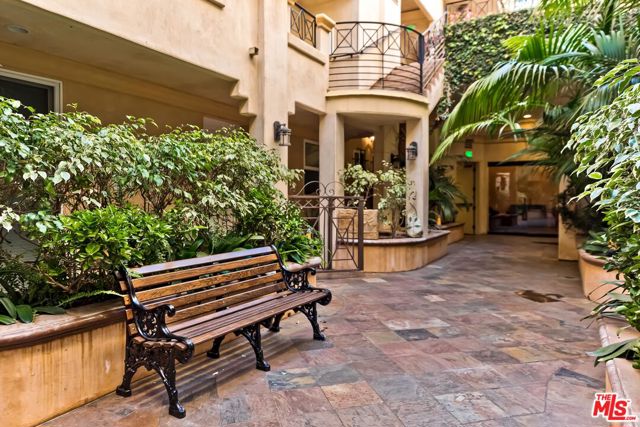 Drew Fenton | 16123 W SUNSET Boulevard Pacific Palisades CA | MLS: 7127198