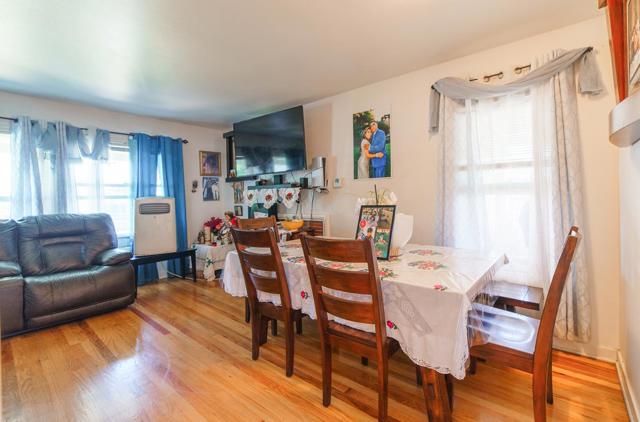 380 Fenley Avenue, San Jose CA: https://media.crmls.org/mediaz/72ed6d35-1a2d-4920-855d-905bbfa73b69.jpg