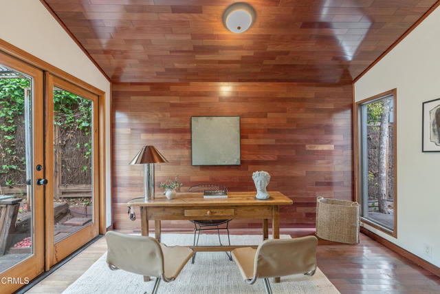 1949 Preston Avenue, Los Angeles CA: https://media.crmls.org/mediaz/72ee7378-6fc8-4994-ab70-57552c60ac0a.jpg
