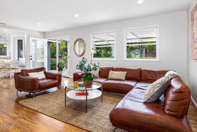 Detail Gallery Image 18 of 54 For 941 Wiladonda Dr, La Canada Flintridge,  CA 91011 - 3 Beds | 3/1 Baths