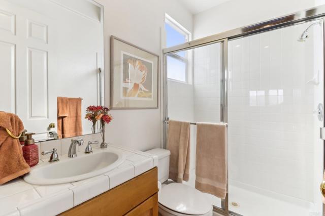 Image 32 of 74 For 2715 Glenview Way