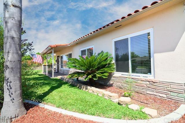 2394 Dryden Avenue, El Cajon CA: https://media.crmls.org/mediaz/72ef65db-4d68-421a-bbe5-66854b1ada68.jpg