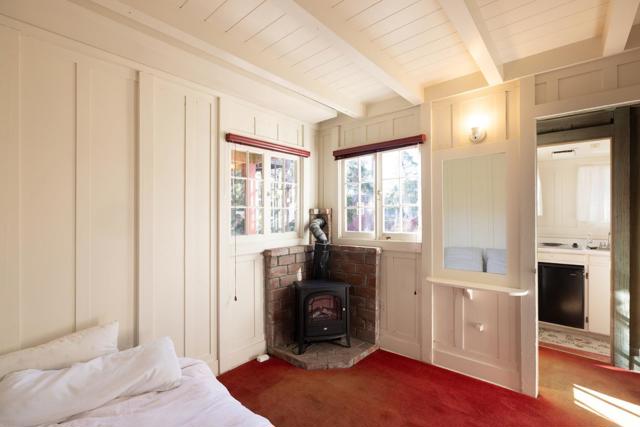 0 Crespi 2 NE of Flanders Way, Carmel CA: https://media.crmls.org/mediaz/72f08813-3154-4096-938d-5a525df0c0cf.jpg