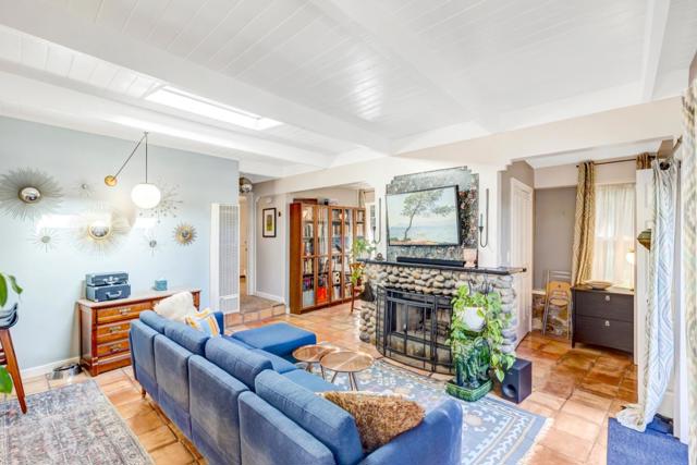 1171 Presidio Boulevard, Pacific Grove CA: https://media.crmls.org/mediaz/72f16e8b-fbdc-4286-b026-7e08675f52b8.jpg