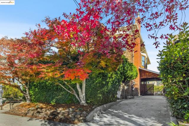 1521 Josephine St, Berkeley CA: https://media.crmls.org/mediaz/72f189aa-366a-4fca-85d4-5b5644a40655.jpg