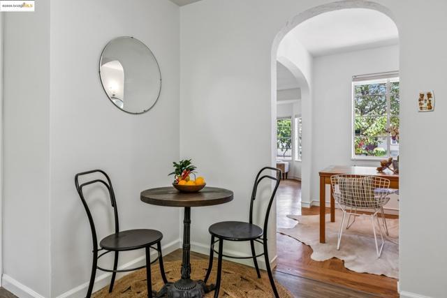 22574 6Th St, Hayward CA: https://media.crmls.org/mediaz/72f1c0d1-60df-475c-9c08-b73ccd53d804.jpg