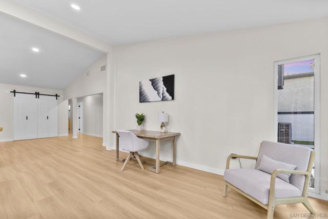 2128 Missouri St, San Diego CA: https://media.crmls.org/mediaz/72f2c029-3373-4e08-8db6-be7a37039a8c.jpg