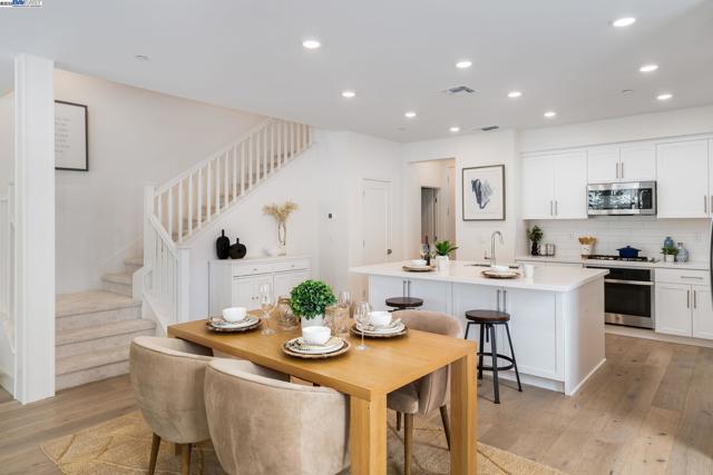61109 Via Vicenza, San Ramon CA: https://media.crmls.org/mediaz/72f316a3-dab1-44a2-bdf9-5ce78150fe3d.jpg
