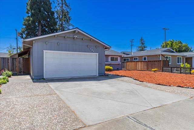 751 San Pablo Drive, Mountain View CA: https://media.crmls.org/mediaz/72f36ce4-d12a-4e41-90ad-0c769e9dea73.jpg
