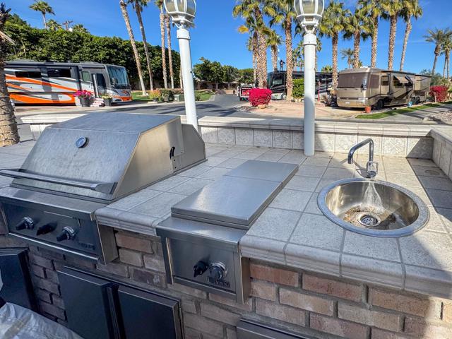 80394 Avenue 48, Indio CA: https://media.crmls.org/mediaz/72f384ed-a936-4858-810e-2450d2dd724c.jpg