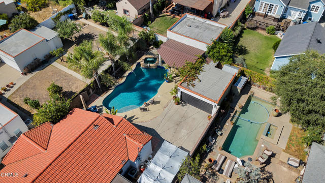 1807 Vistillas Road, Altadena CA: https://media.crmls.org/mediaz/72f3e4ec-93b2-42b3-8f80-78a1a3bf3a85.jpg