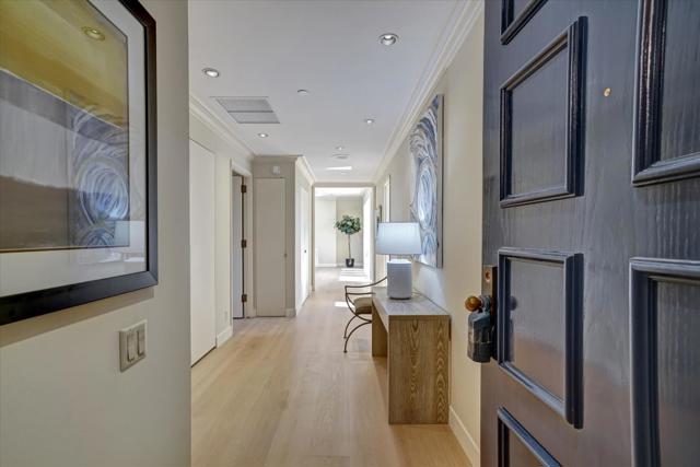 40 W 3rd Avenue, San Mateo CA: https://media.crmls.org/mediaz/72f4b422-5154-4beb-96b4-3fa4300b4649.jpg