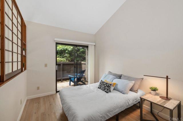 8370 Via Sonoma, La Jolla CA: https://media.crmls.org/mediaz/72f66ab1-a7bc-45ec-ad8d-9048b26172d2.jpg