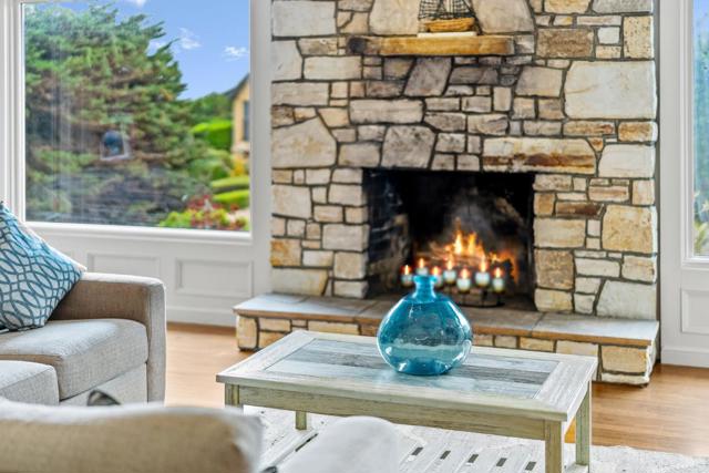 142 Carmel Riviera Drive, Carmel CA: https://media.crmls.org/mediaz/72f68b31-63ce-4bb1-95ff-32229e1ea8df.jpg