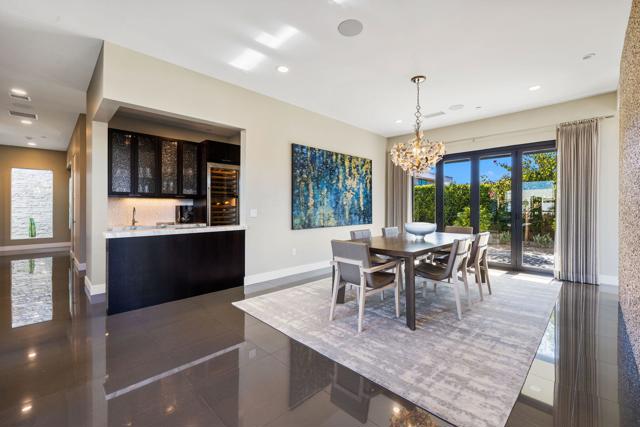 23 Emerald Court, Rancho Mirage CA: https://media.crmls.org/mediaz/72f6ae78-973f-406b-be42-1da8913fbf8d.jpg