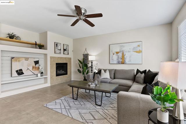 3680 Mallard Ct, Antioch CA: https://media.crmls.org/mediaz/72f74d16-2a83-4580-b22b-0be194efbf6c.jpg