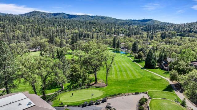 20944 Woodside Way, Groveland CA: https://media.crmls.org/mediaz/72f7a9a2-bdf6-4227-8195-e1493b511a47.jpg