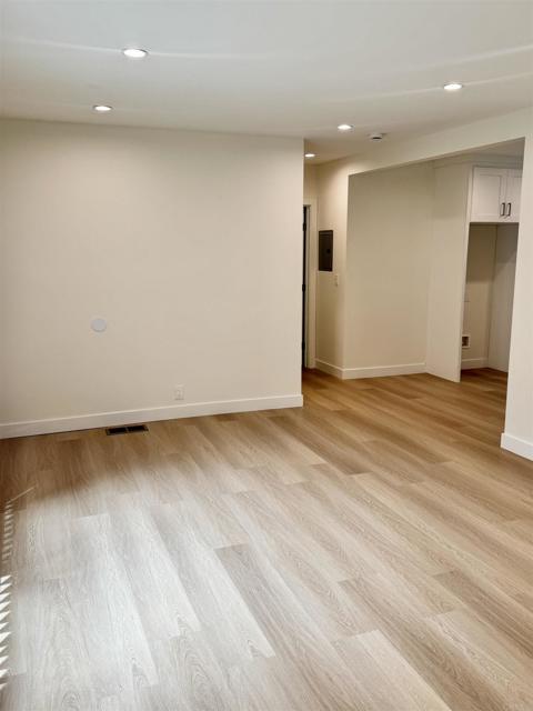 Detail Gallery Image 3 of 10 For 1235 N Brand Bld #3,  Glendale,  CA 91202 - 1 Beds | 1 Baths
