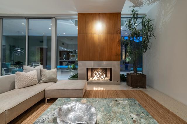 633 N Belardo Road, Palm Springs CA: https://media.crmls.org/mediaz/72f8a048-4a45-4bac-8601-6a1f4627d5a4.jpg