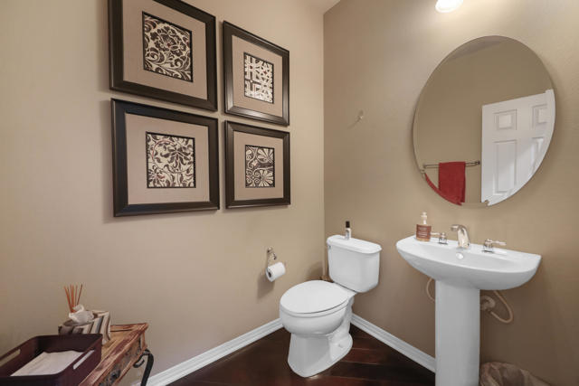 Image 16 of 39 For 80076 Bridgeport Drive