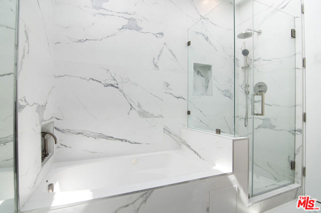1623 S Bedford Street, Los Angeles CA: https://media.crmls.org/mediaz/72f9d458-00d9-4ca5-8635-d4fffd1918af.jpg
