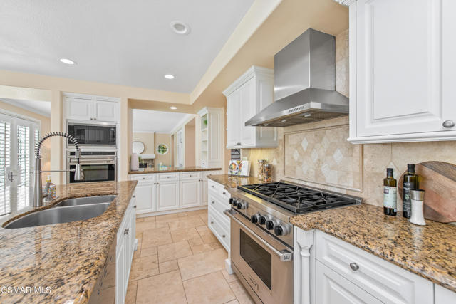 2445 Ranchgrove Drive, Westlake Village CA: https://media.crmls.org/mediaz/72fbb4ac-da1f-4903-99b4-512f81de83a0.jpg