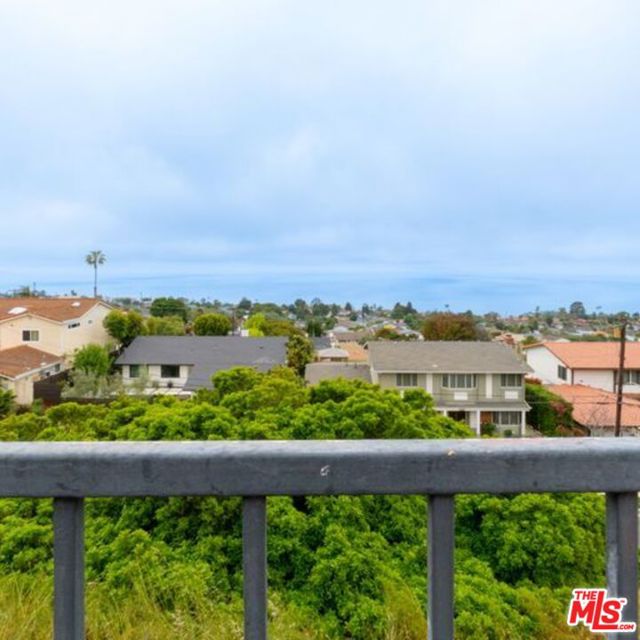 28711 Cedarbluff Drive, Rancho Palos Verdes, California 90275, 3 Bedrooms Bedrooms, ,2 BathroomsBathrooms,Residential,Sold,Cedarbluff,23270727