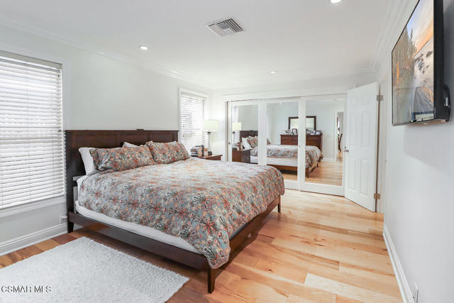90 Sherwood Drive, Westlake Village CA: https://media.crmls.org/mediaz/72fc7166-058c-461e-a5ba-202babb76ccf.jpg