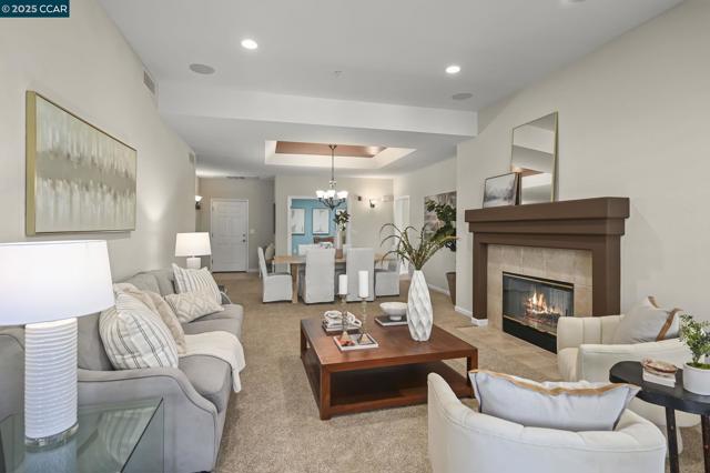 5954 Autumnwood Dr, Walnut Creek CA: https://media.crmls.org/mediaz/72fda8b3-e9fe-4c42-8346-776cff2e107c.jpg