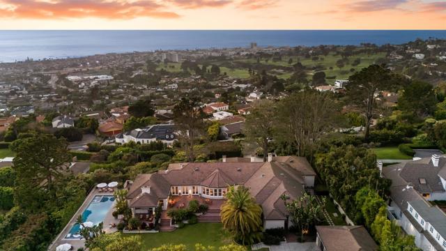 1515 El Camino Del Teatro, La Jolla CA: https://media.crmls.org/mediaz/72fdc687-306e-4bfa-8fb2-d196e23d0f5a.jpg
