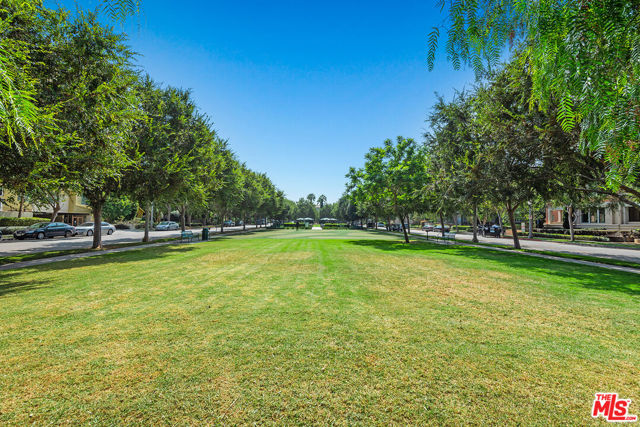 13044 Pacific, Playa Vista CA: https://media.crmls.org/mediaz/72fe5765-344e-47bb-bb52-0267a654705c.jpg