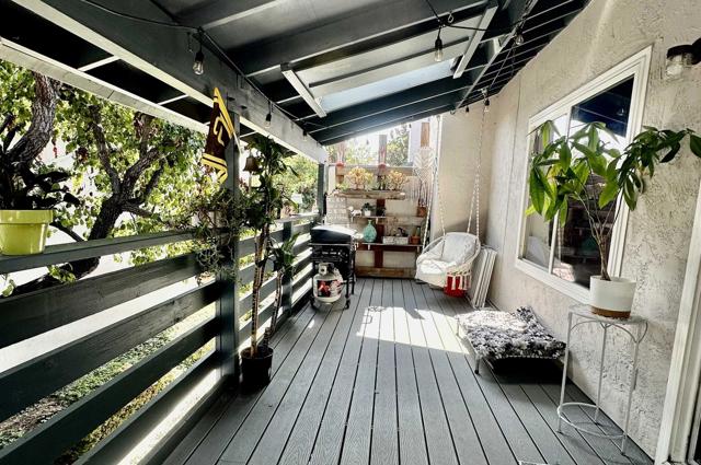 Detail Gallery Image 2 of 17 For 1492 Gustavo St #E,  El Cajon,  CA 92019 - 2 Beds | 2 Baths