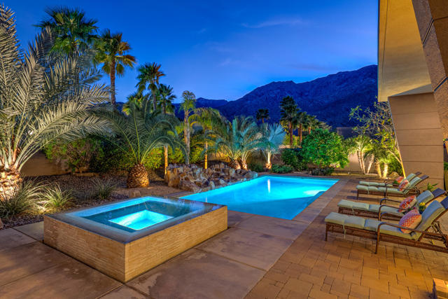463 Lautner Lane, Palm Springs CA: https://media.crmls.org/mediaz/72ff01e4-fd60-4924-be49-85c36fdd1749.jpg