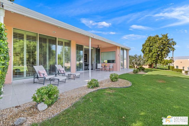 46920 Amir Drive, Palm Desert CA: https://media.crmls.org/mediaz/72ff4996-a36c-466b-9cdc-ea4e280f6a6c.jpg