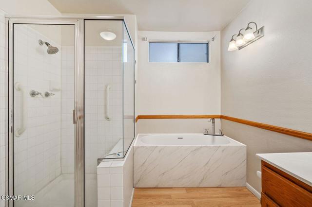 5755 Recodo Way, Camarillo CA: https://media.crmls.org/mediaz/7300152f-e5c8-4f91-bd7c-9f954a1a268b.jpg