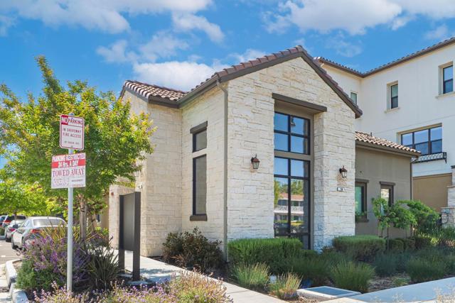 796 Santa Cecilia Terrace, Sunnyvale CA: https://media.crmls.org/mediaz/7300caf3-b93c-406b-873a-3711993f5e71.jpg