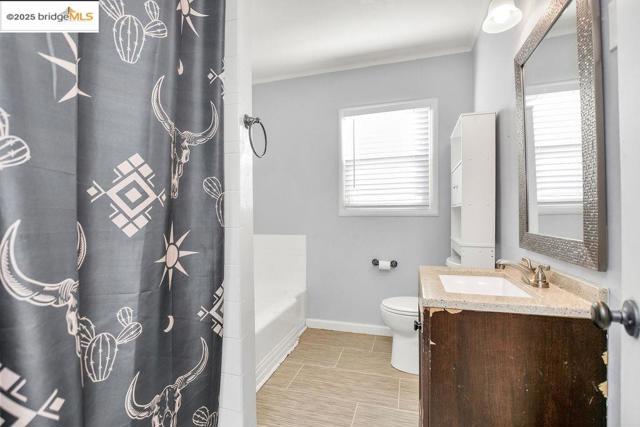 1711 D St, Antioch CA: https://media.crmls.org/mediaz/7302f1ae-0aa0-4f6e-ab7d-caf263331374.jpg