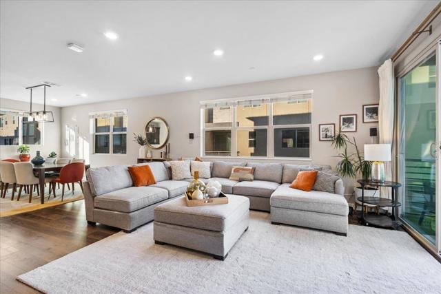 Detail Gallery Image 21 of 55 For 1840 Mint #6,  Chula Vista,  CA 91915 - 4 Beds | 3 Baths