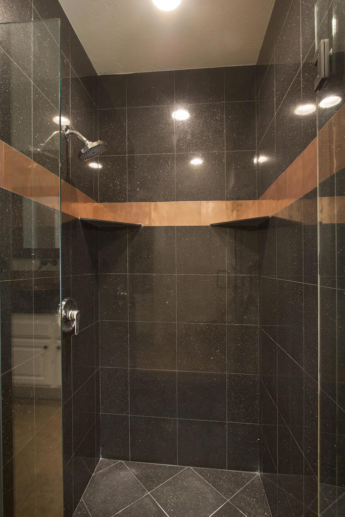 https://media.crmls.org/mediaz/7303b83b-7963-4063-8300-91a84e54e92e.jpg?preset=X-Large
